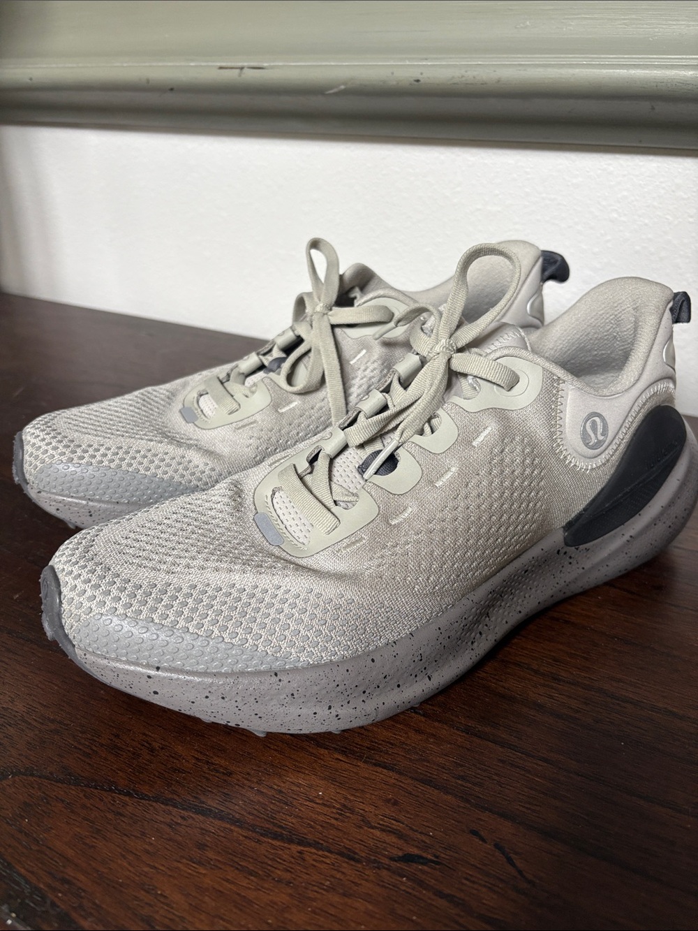 Men's Beyondfeel Trail Running Shoe in gray size 10 men’s